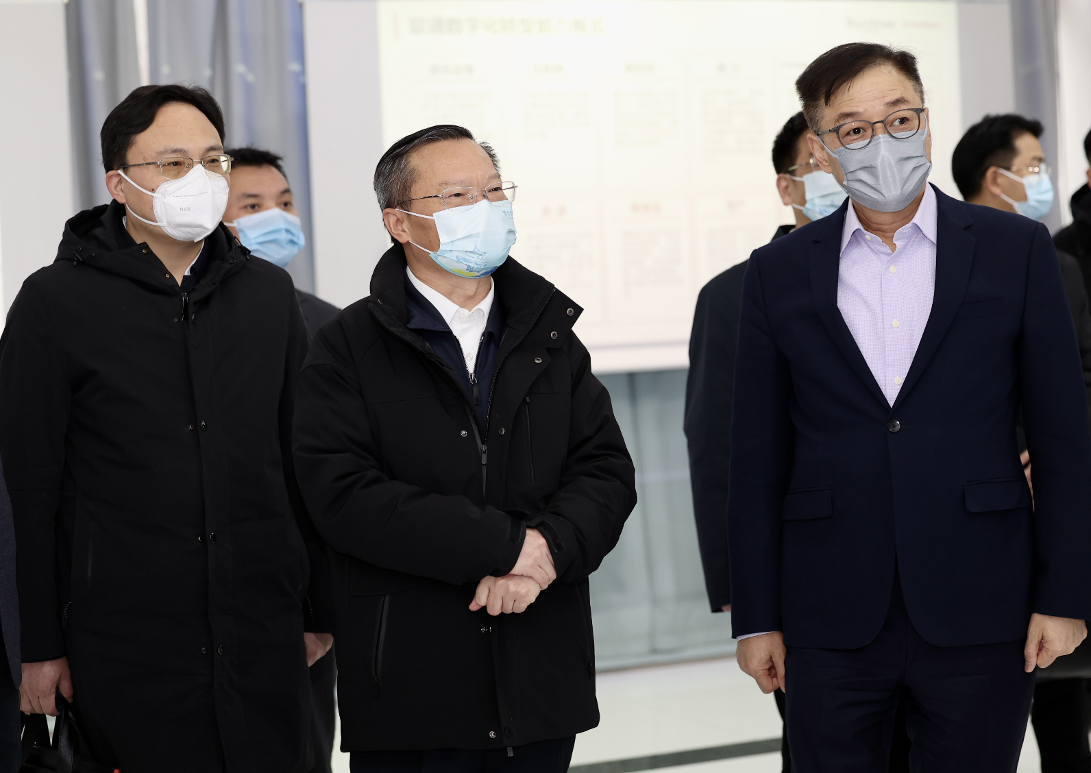 贵州省委常委、贵阳市委书记胡忠雄一行赴pg官方首页动力参观调研